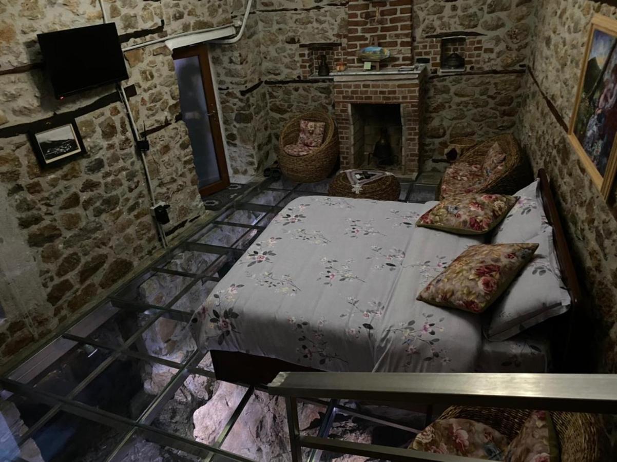Nuci'S Home Glass Floor Tushemisht エクステリア 写真